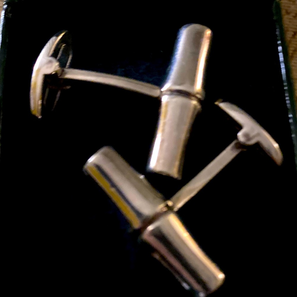 GUCCI  sterling silver cufflinks.